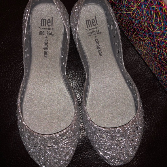 BRAND NEW MINI MELISSA SILVER GLITTER - Picture 2 of 5
